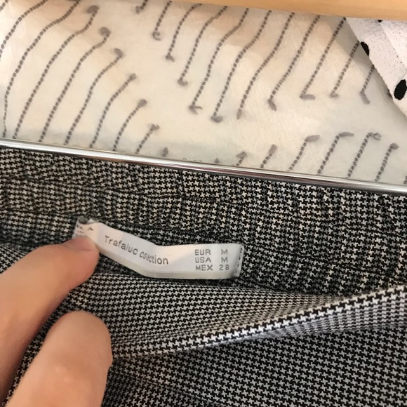 Zara Pants with front tie - Picture 4 of 4